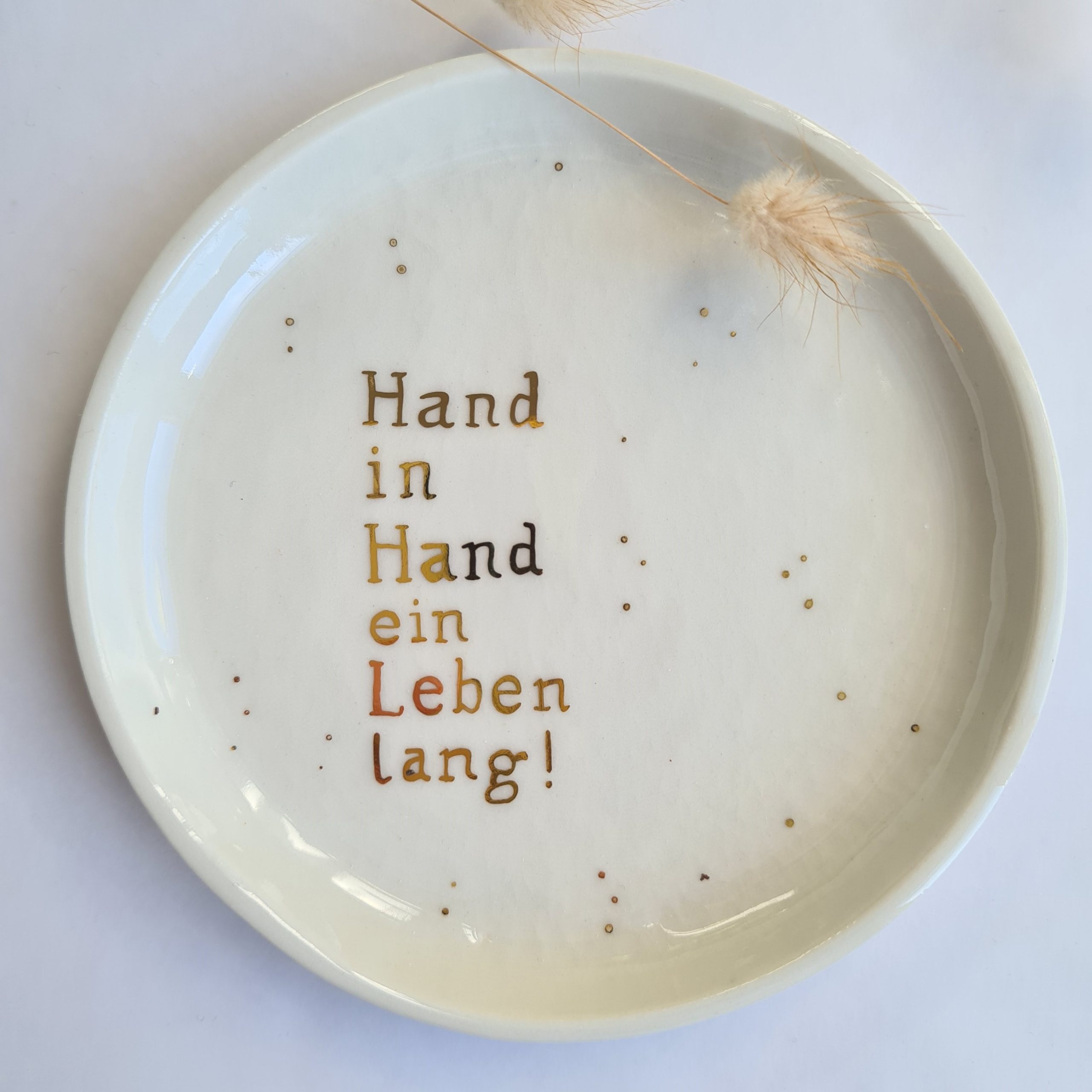 Hand in Hand – Bild 2
