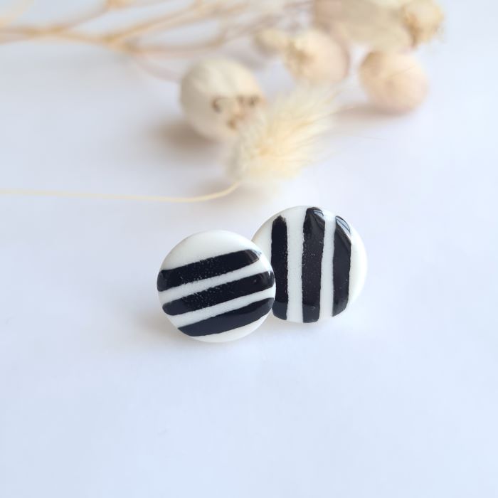 black stripe